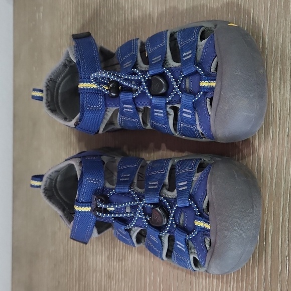 Blue Keen sandals size 4 - Picture 1 of 6